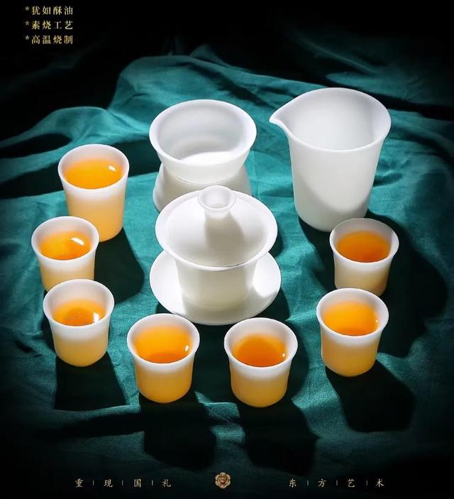 羊脂玉茶具一套多少钱（冲泡茶叶最适合的茶具是什么）