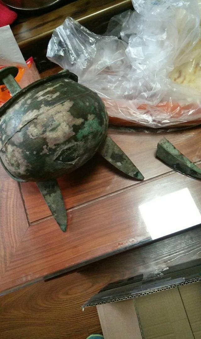 十几万元的青铜酒器收藏品(青铜器酒樽真品多少钱)