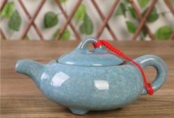 瓷茶壶怎么养出冰裂纹